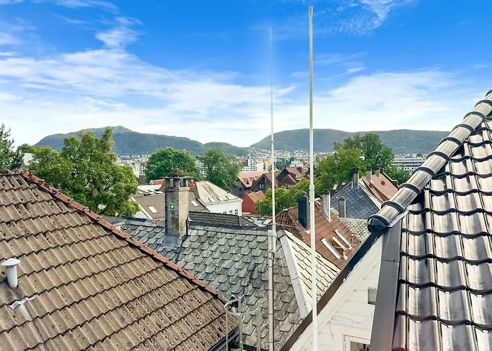 View To Bryggen - Renovated Dec 24 - Historic Cobblestone Street Lägenhet *