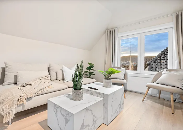 View To Bryggen - Renovated Dec 24 - Historic Cobblestone Street Apartmán *